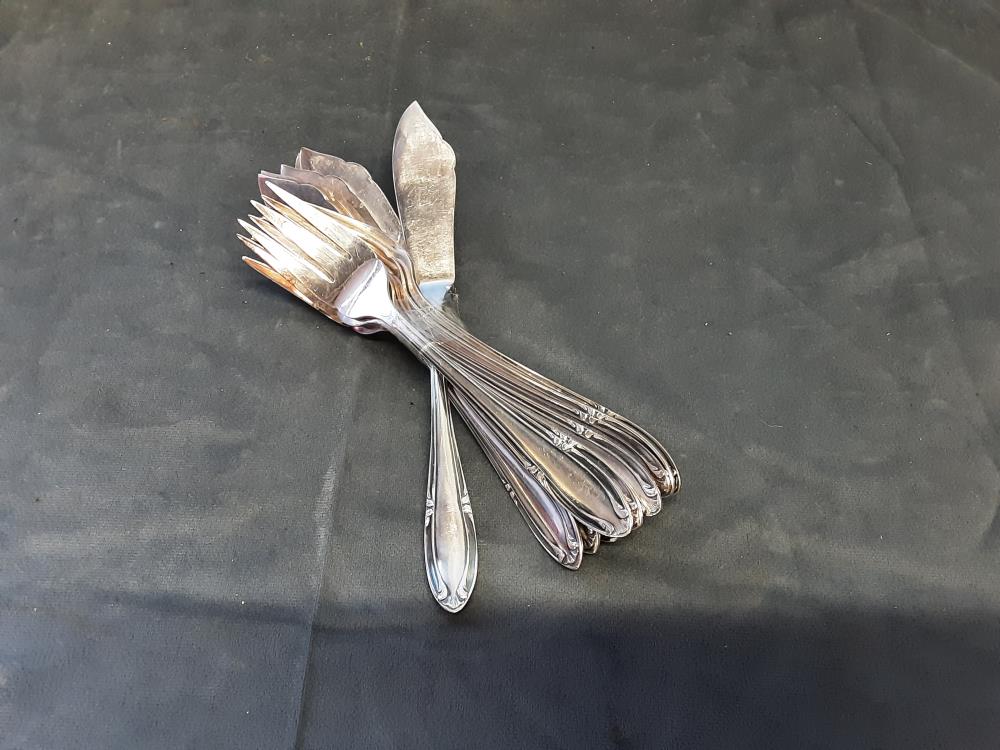 LOT DE 6 FOURCHETTES + 6 COUTEAUX A POISSONS MA