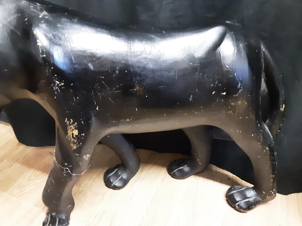 LEOPARD NOIR EN BOIS A RESTAURER