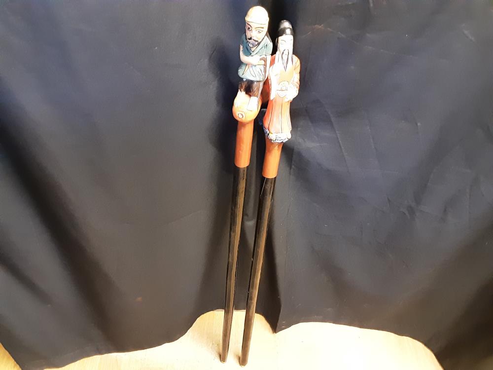 CANNE ANCIENNE POIGNEE PERSONNAGE EN BOIS