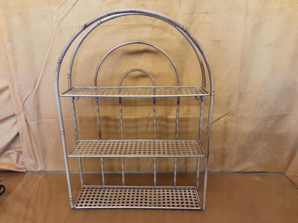 ETAGERE MURALE METAL DORE