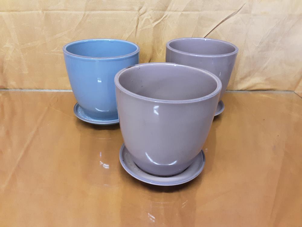 CACHE POT AVEC COUPELLE COLLE EN CERAMIQUE