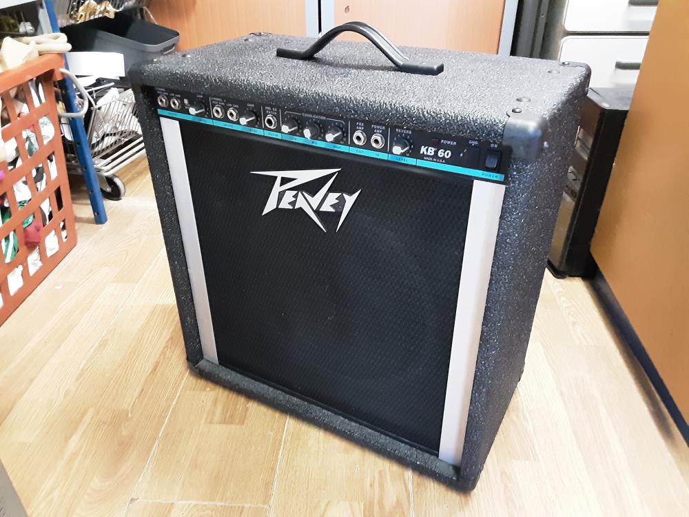 AMPLI GUITARE PEAVEY KB60 150W