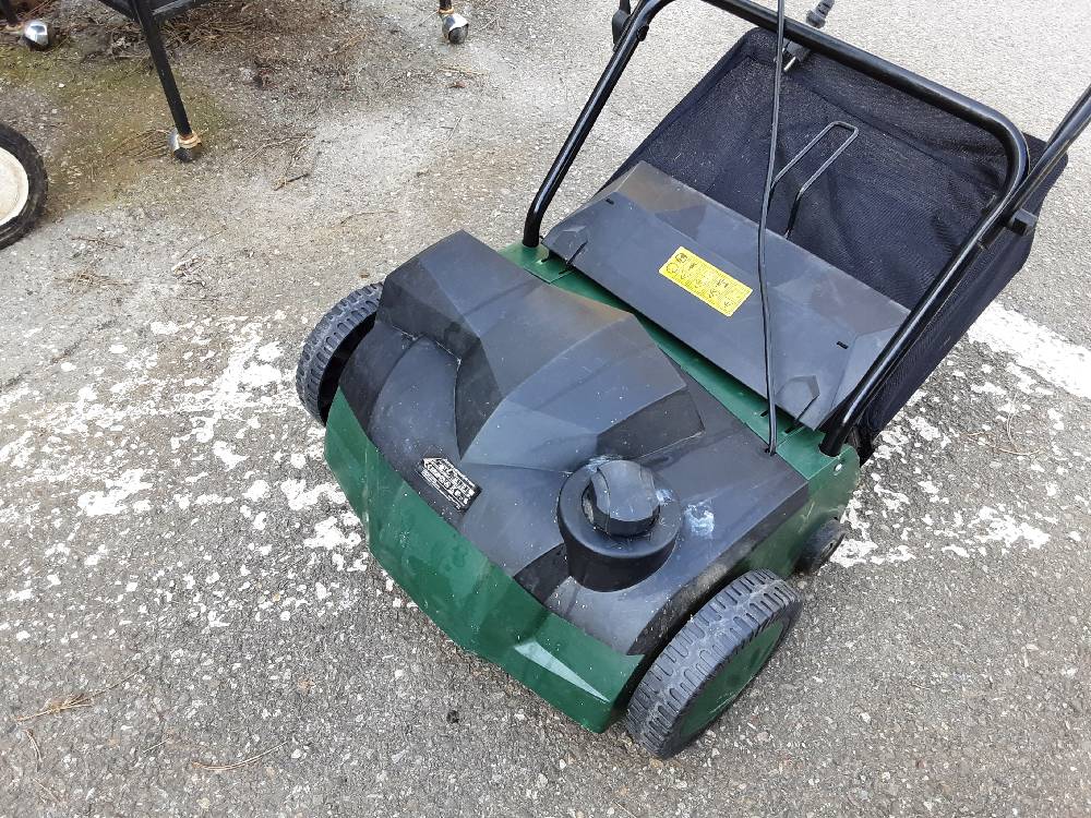 SCARIFICATEUR EMOUSSEUR 1600W VERT ET NOIR
