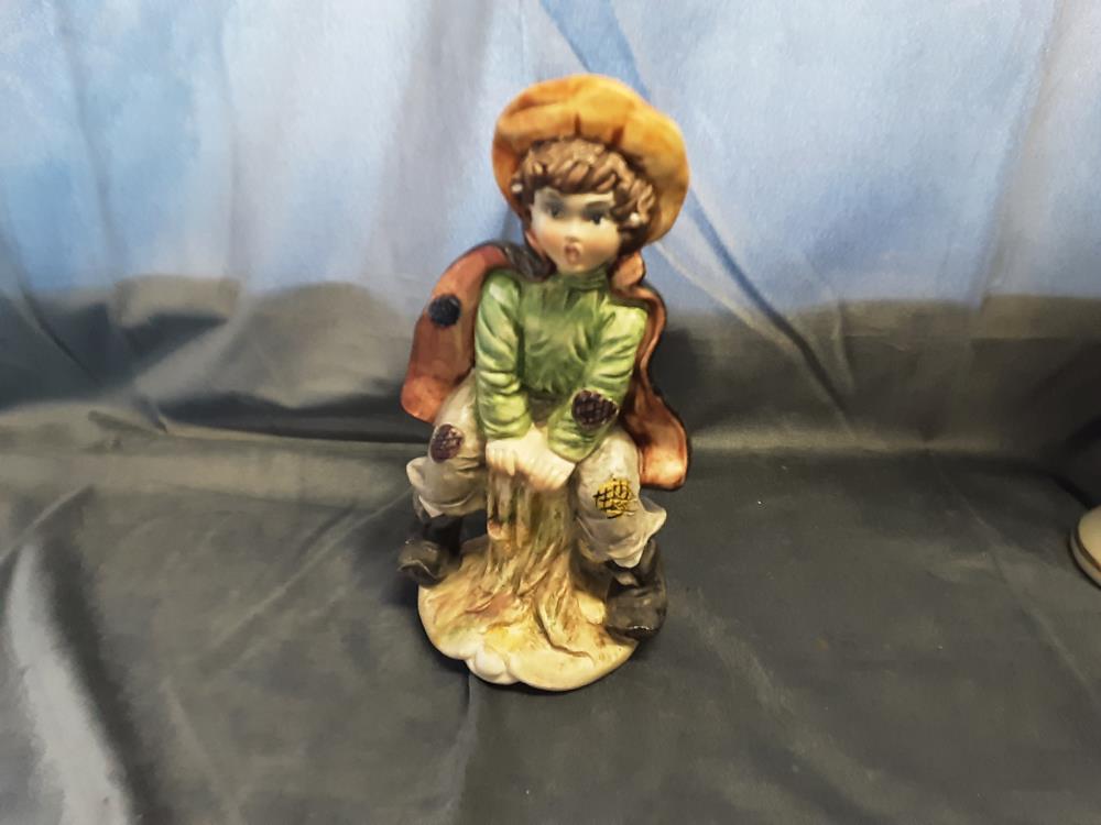 STATUETTE ENFANT BISCUIT 