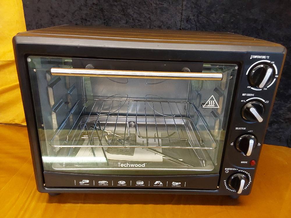 Mini Four Techwood 35L 1500W