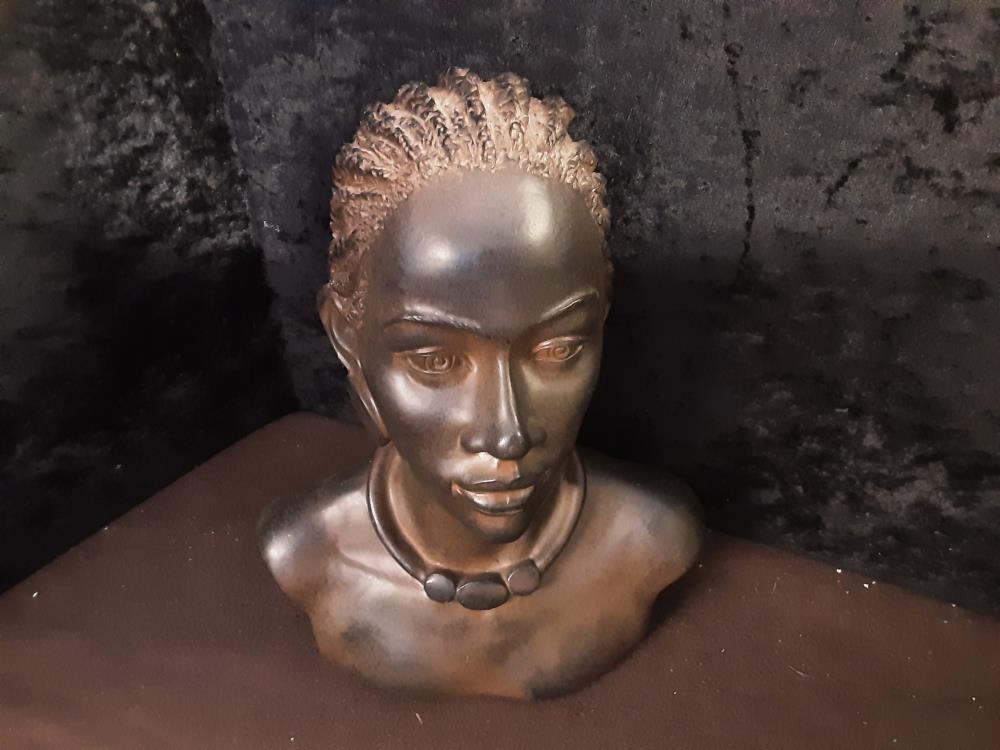 BUSTE FEMME AFRICAINE EN RESINE