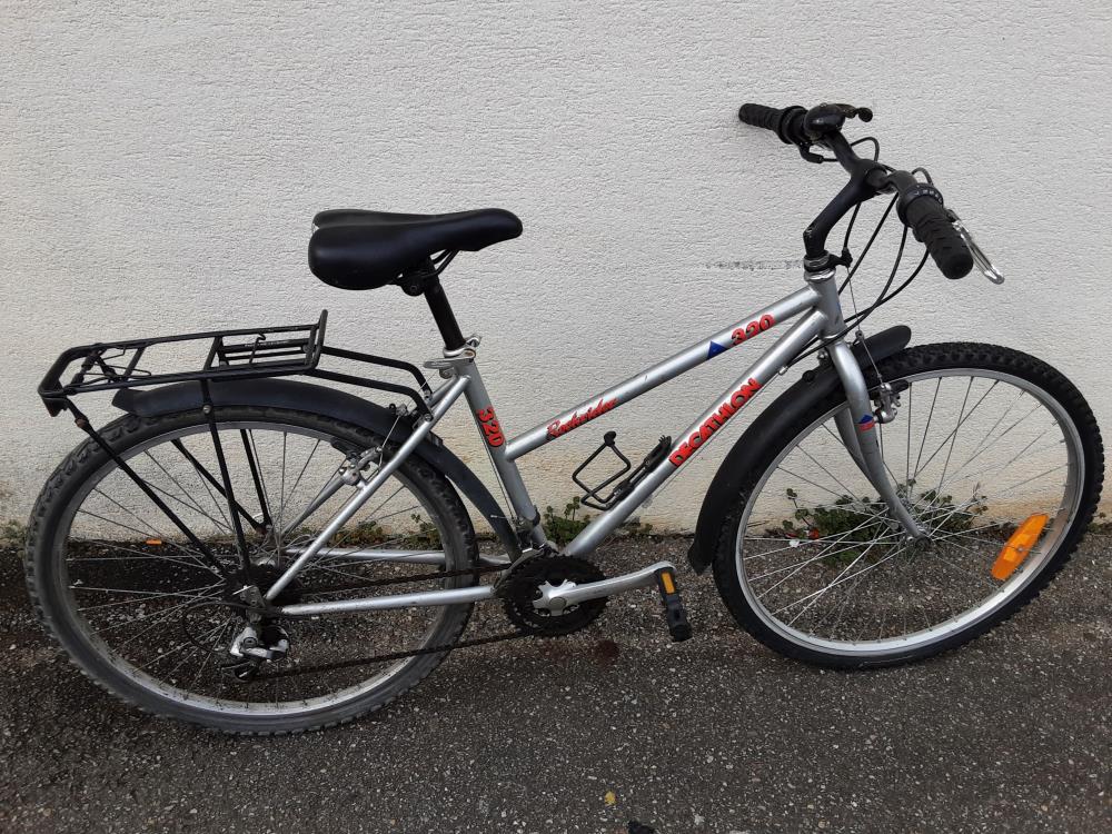 VTC DECATHLON GRIS 26P