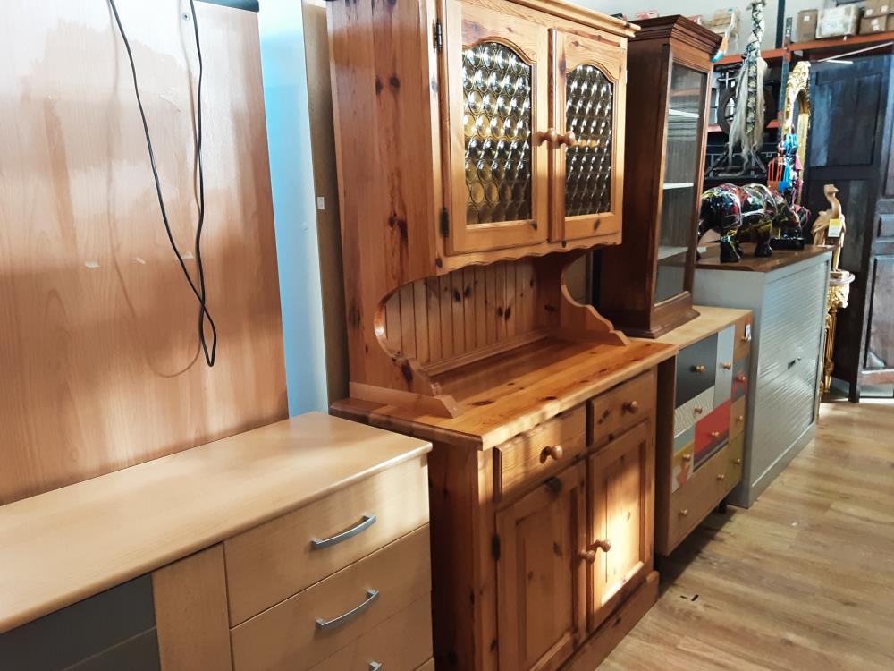 BUFFET 2 CORPS EN PIN 4 PORTES 2 TIROIRS