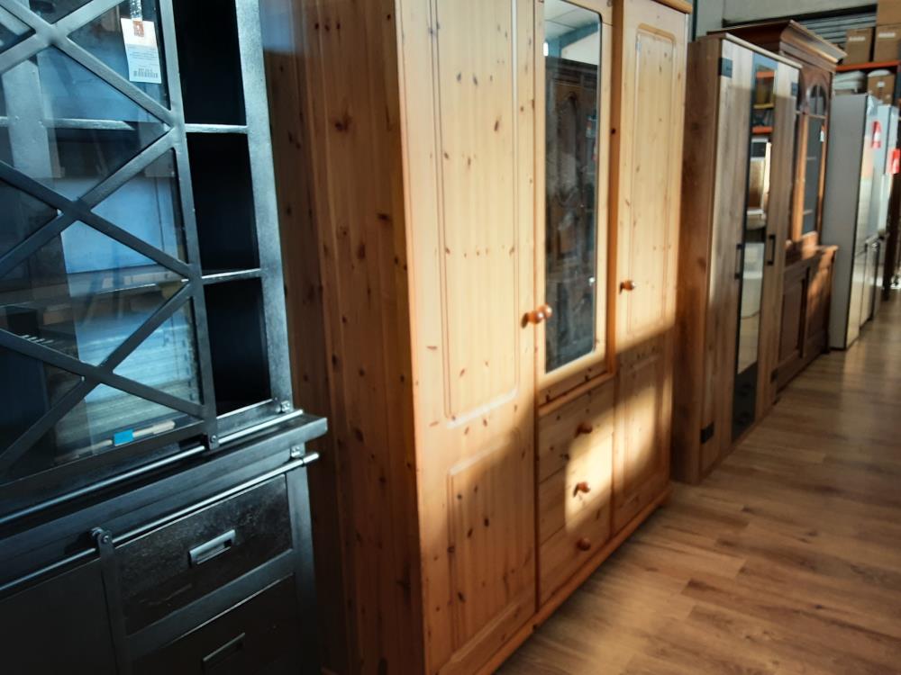 ARMOIRE 3 PORTES 3 TIROIRS EN PIN