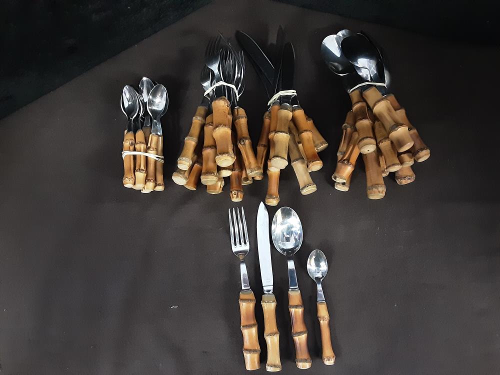 MÉNAGÈRE À COMPLÉTER MANCHE BAMBOU 