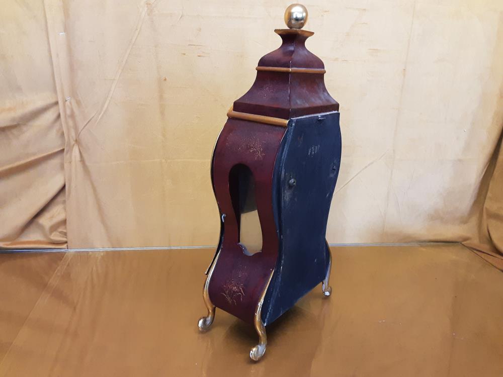 PENDULE À RESTAURER ZENITH AVEC SUPPORT MURAL BORDEAU ET DORÉ AVEC BALANCIER ET CLÉ