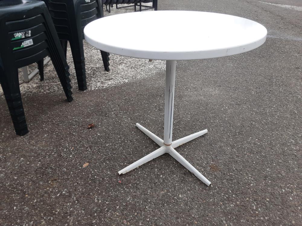 TABLE RONDE DE JARDIN METALBLANC PLIABLE