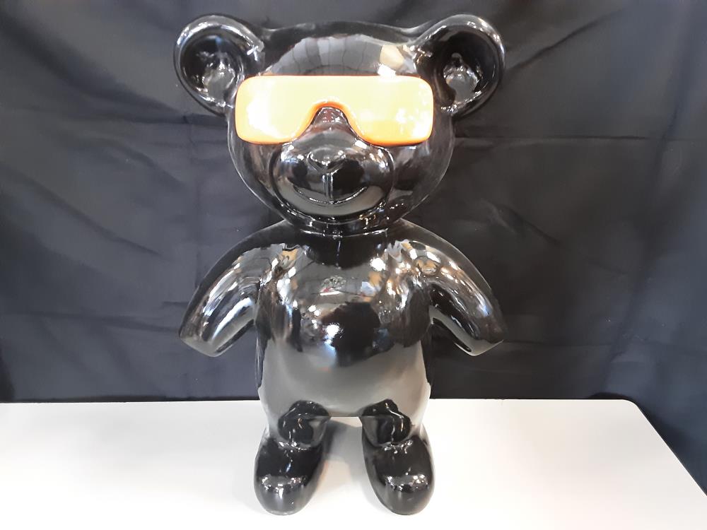 OURSON GM RESINE NOIRE LUNETTE ORANGE