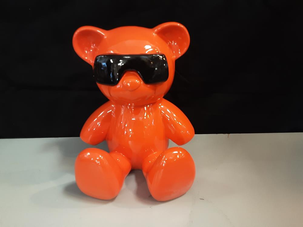 OURSON ORANGE A LUNETTES NOIRES PM