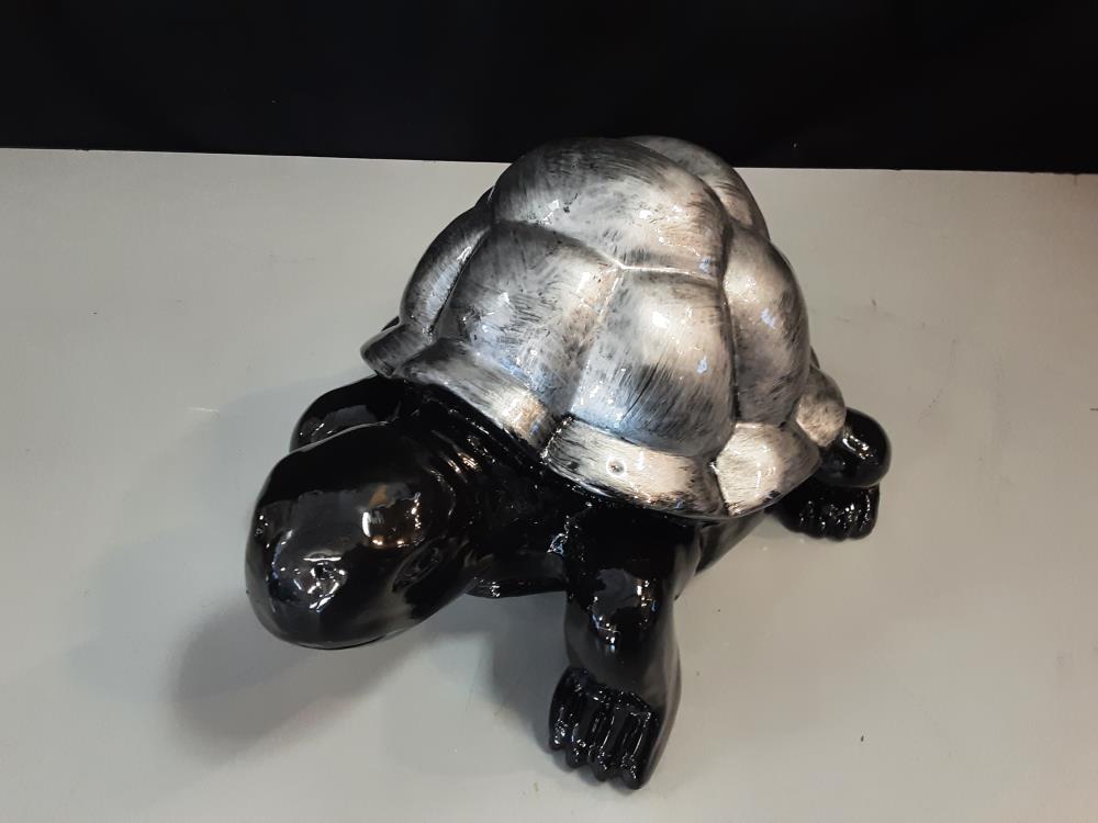 TORTUE PM RESINE NOIRE ET ARGENTÉ