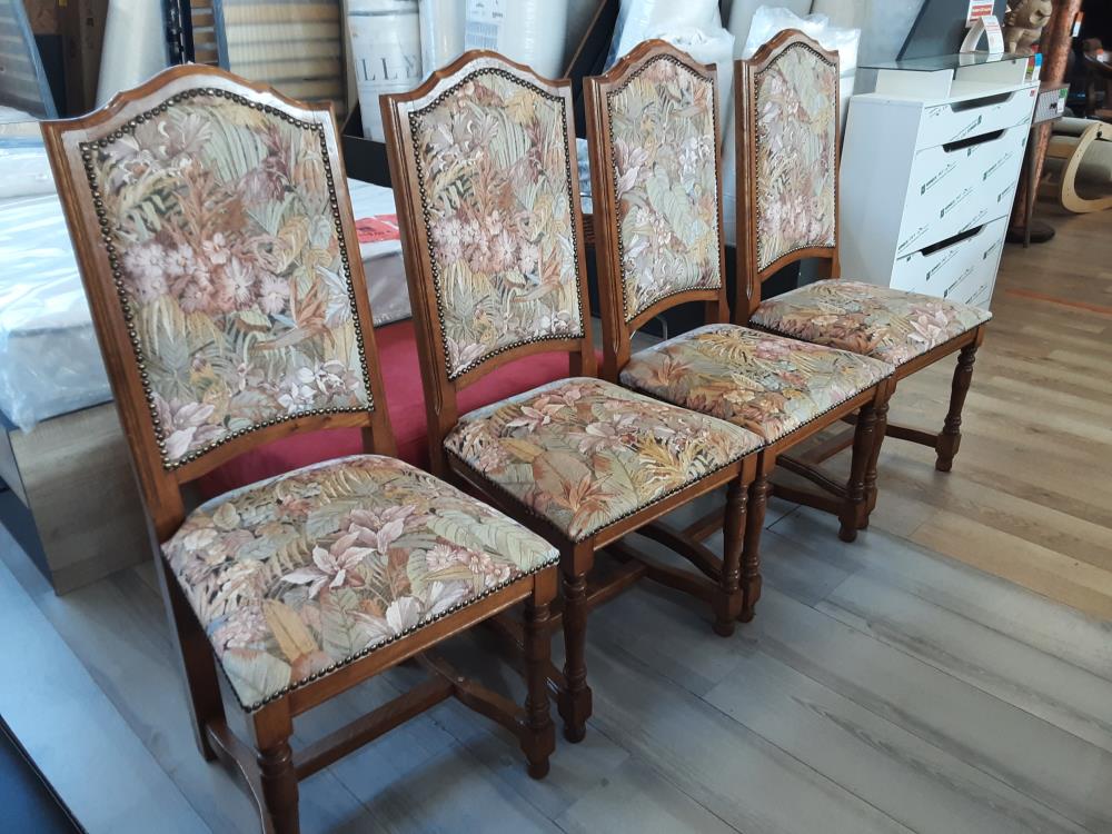 LOT 4 CHAISES ASSISES TISSU DECOR FLEURS