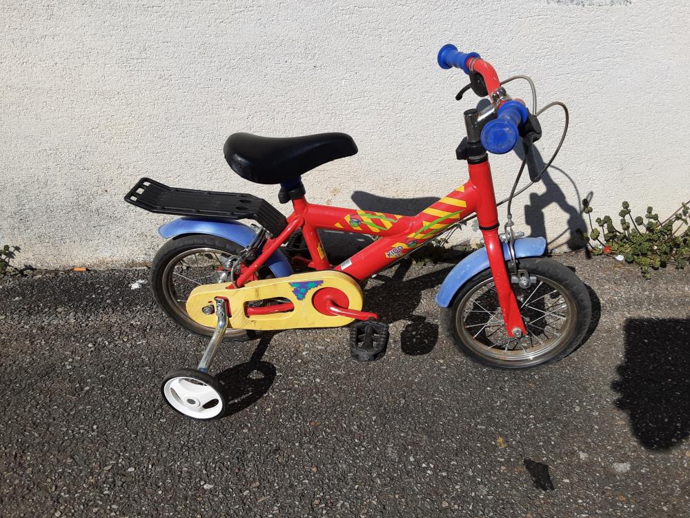 Velo Enfant Kido Rouge Et Bleu 12P
