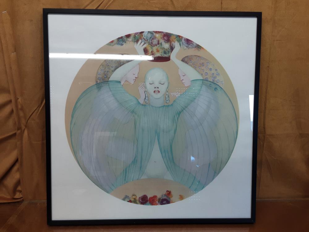 TABLEAU LITHO FEMME DANS CERCLE CADRE NOIR