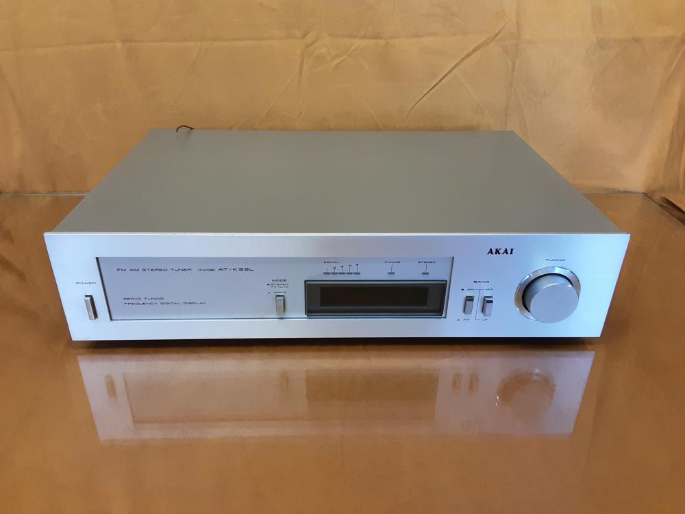 TUNER STEREO AKAI MODELE AT-K33L