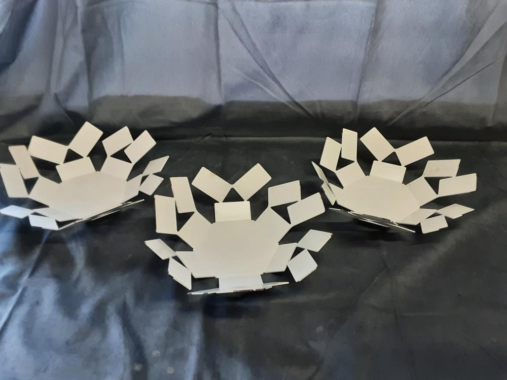 COUPE A FRUIT METAL  BLANC