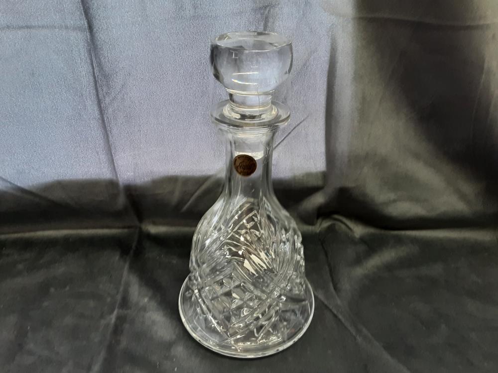 CARAFE A VIN EN CRISTAL AVEC BOUCHON