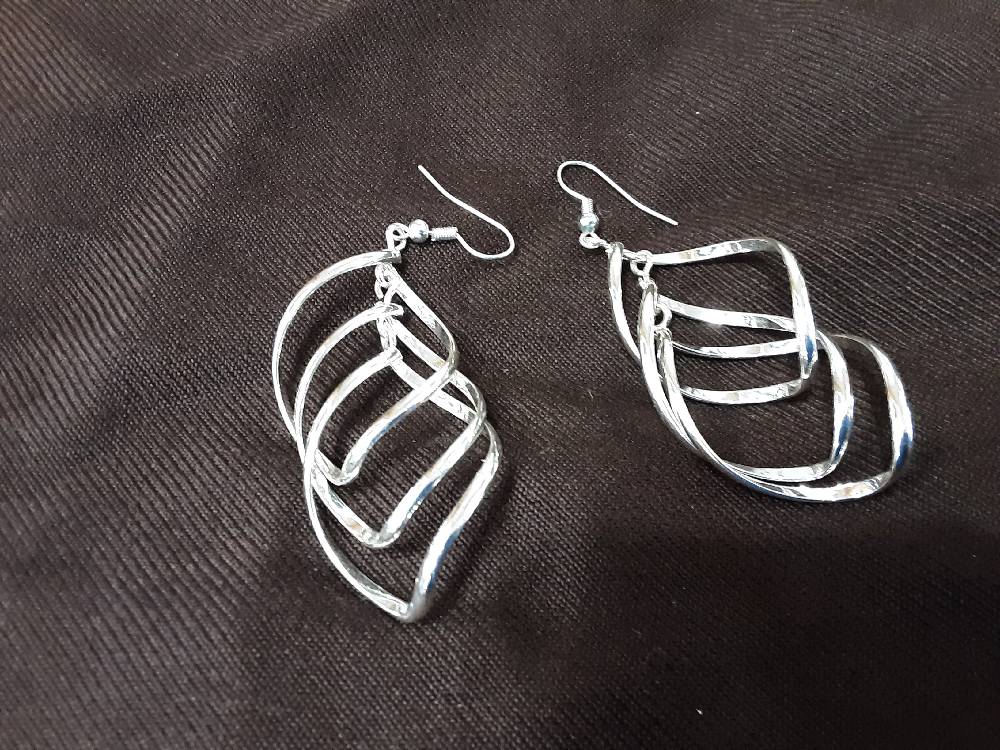 BOUCLE D'OREILLES ARGENTE