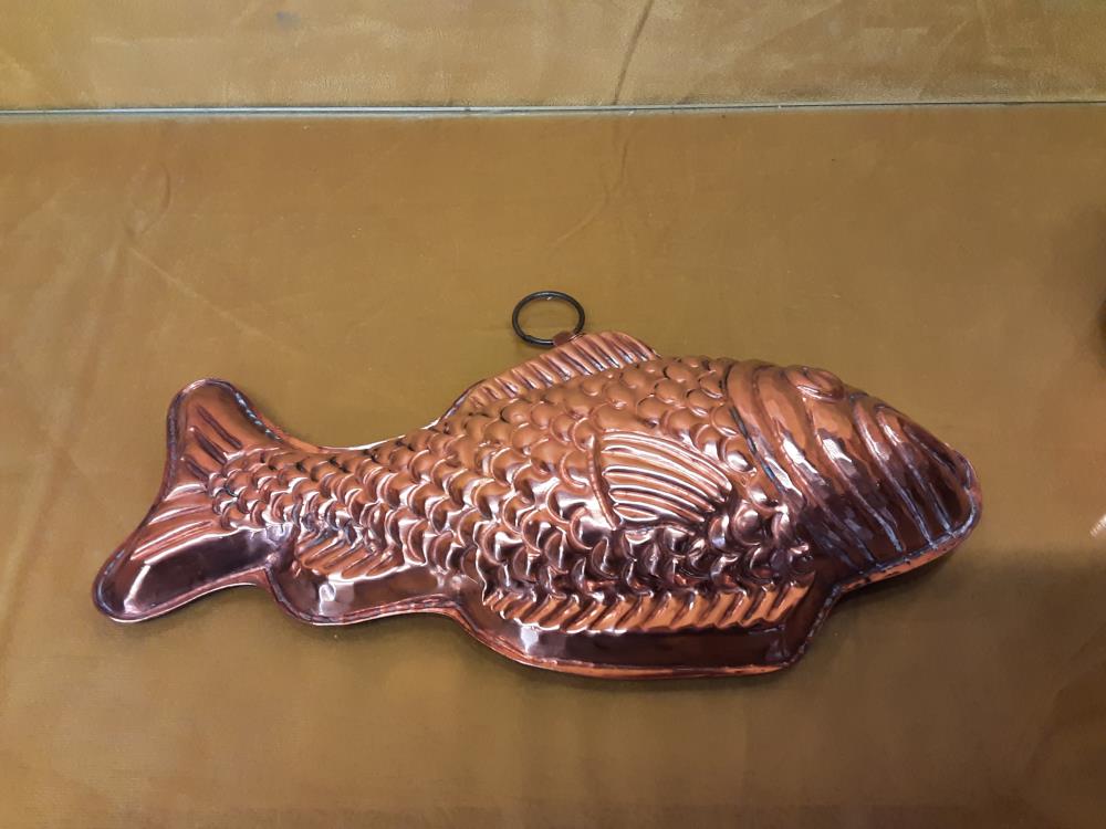 MOULE POISSON EN CUIVRE LONG 28CM