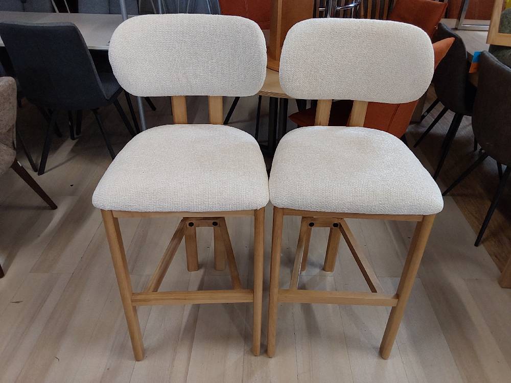 LOT DE 2 TABOURETS EN BOIS TISSU TEXTURÉ CRÈME (1193598-VU807-1) 2ÈME CHOIX