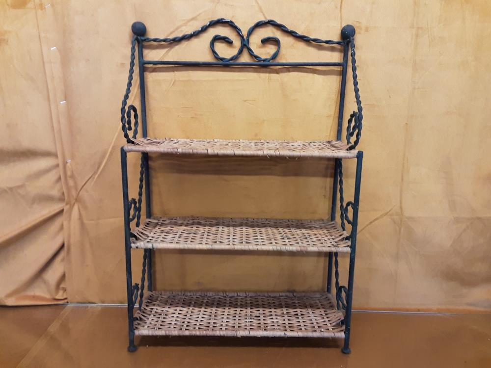 ETAGERE METAL ET OSIER A PISER OU MURALE