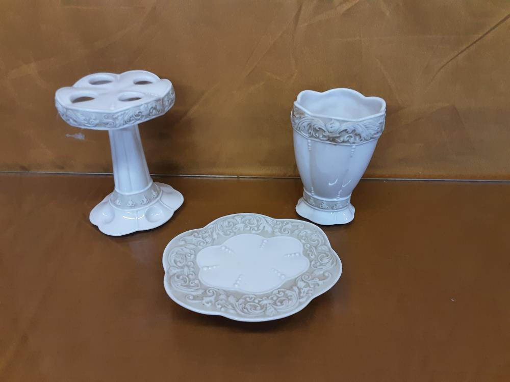 ENSEMBLE 3 PIECES DE SALLE DE BAIN PORCELAINE