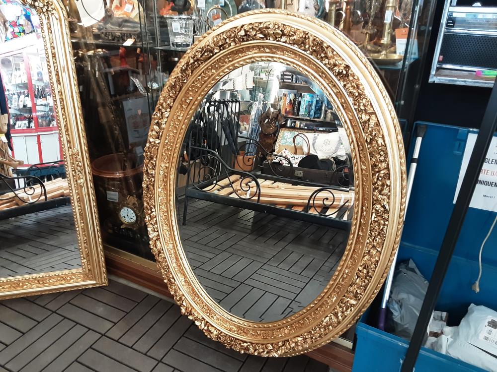 MIROIR BAROQUE BISEAUTE OVALE CONTOUR FLEURS CADRE BOIS DORE