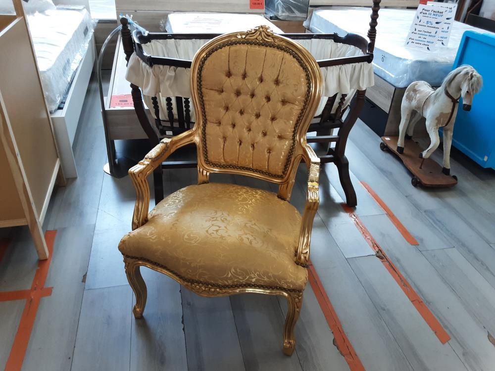 Fauteuil Cadre Dore Tissu Dore