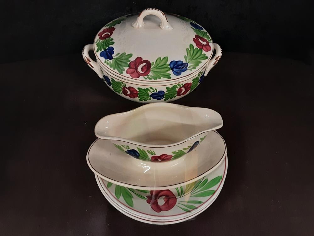 LOT DE VAISSELLES NIDERVILLER ET SARREGUEMINES