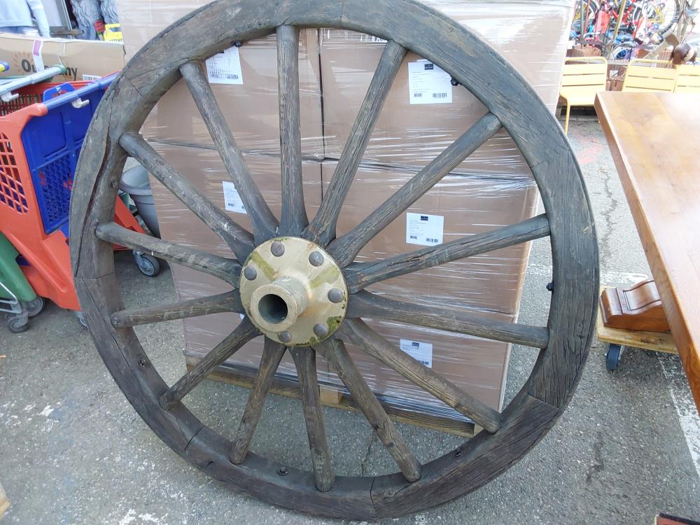 ROUE DE CHARETTE EN BOIS TGM DIAMETRE 140CM