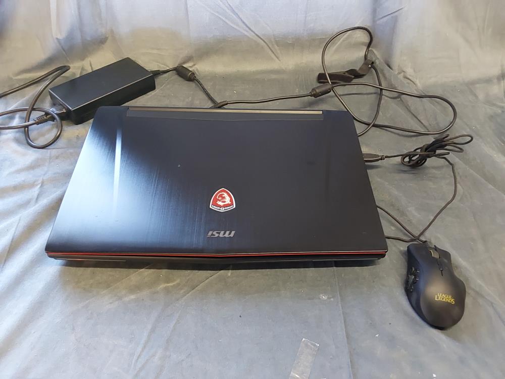 ORDINATEUR PORTABLE MSI GAMING G SERIES INTEL I 7 - 16 GO -  ECRAN 17 P- AVEC SOURIS