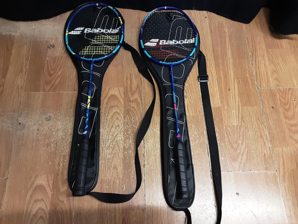 RAQUETTE BADMINTON + HOUSSE