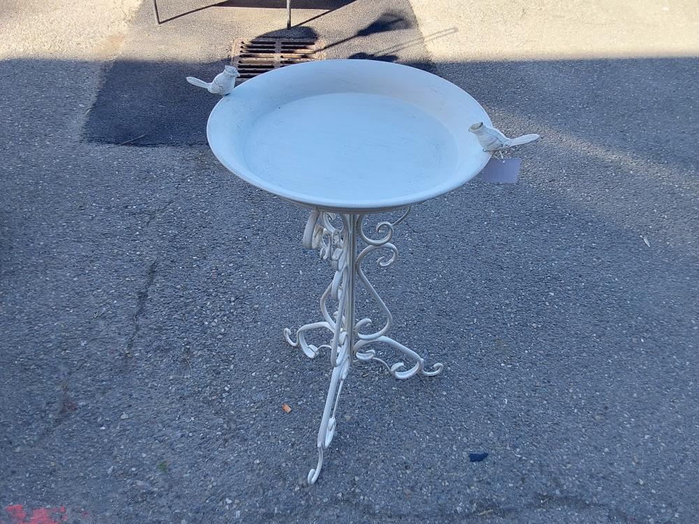 ABREUVOIR A OISEAU METAL BLANC (XZ-37)