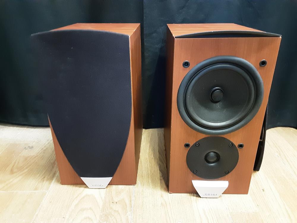 PAIRE DE HAUT PARLEUR JAMO E800 100W