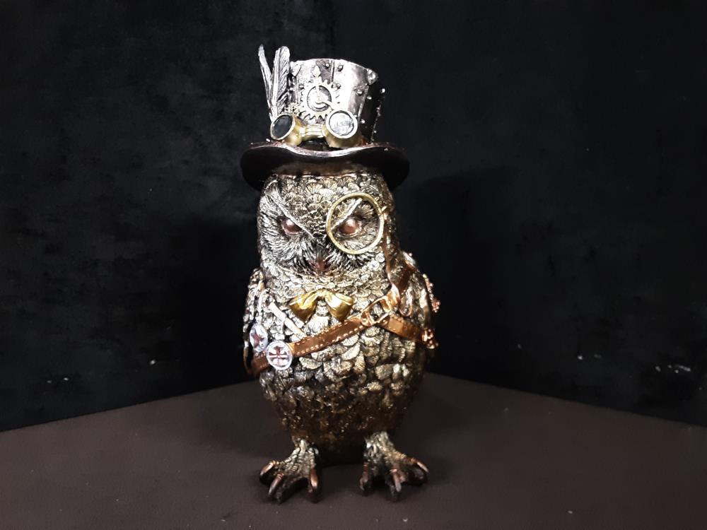 CHOUETTE A CHAPEAU MECANIQUE RESINE (SP-18)