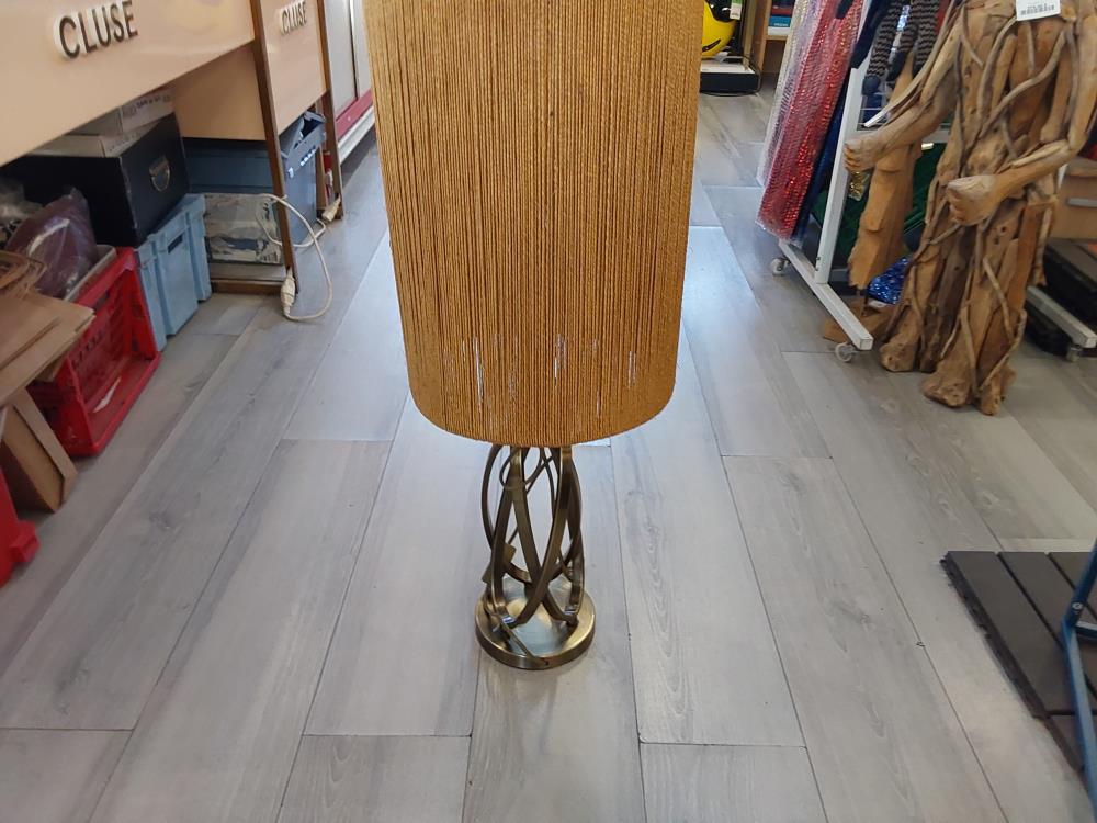 LAMPE PIED MÉTAL AJOURÉ ABAT-JOUR CORDE