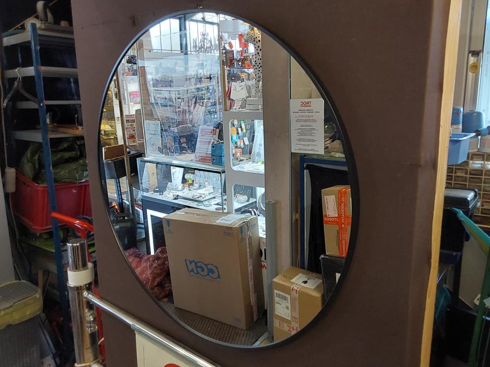 MIROIR ROND CADRE NOIR DIAM 80CM