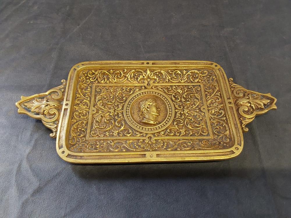 VIDE POCHE EN BRONZE A ANSES