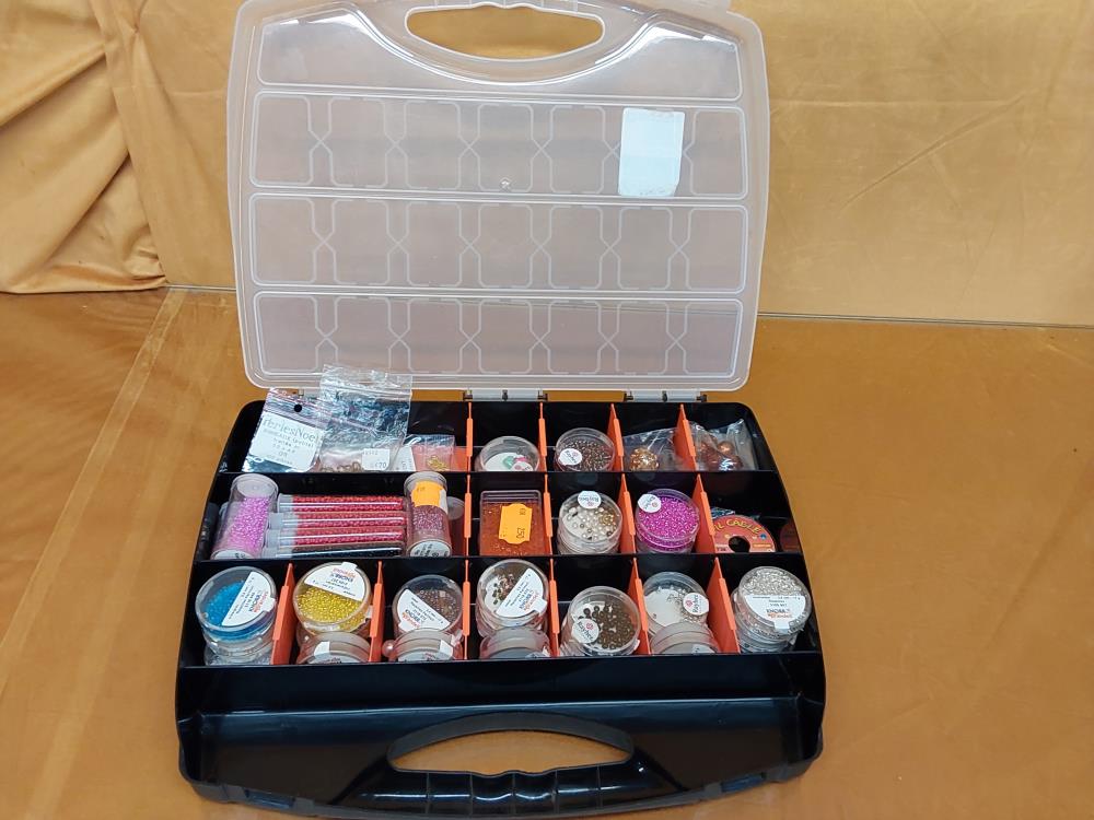 BOITE A PERLES POUR CREATION BIJOUX OU AUTRE