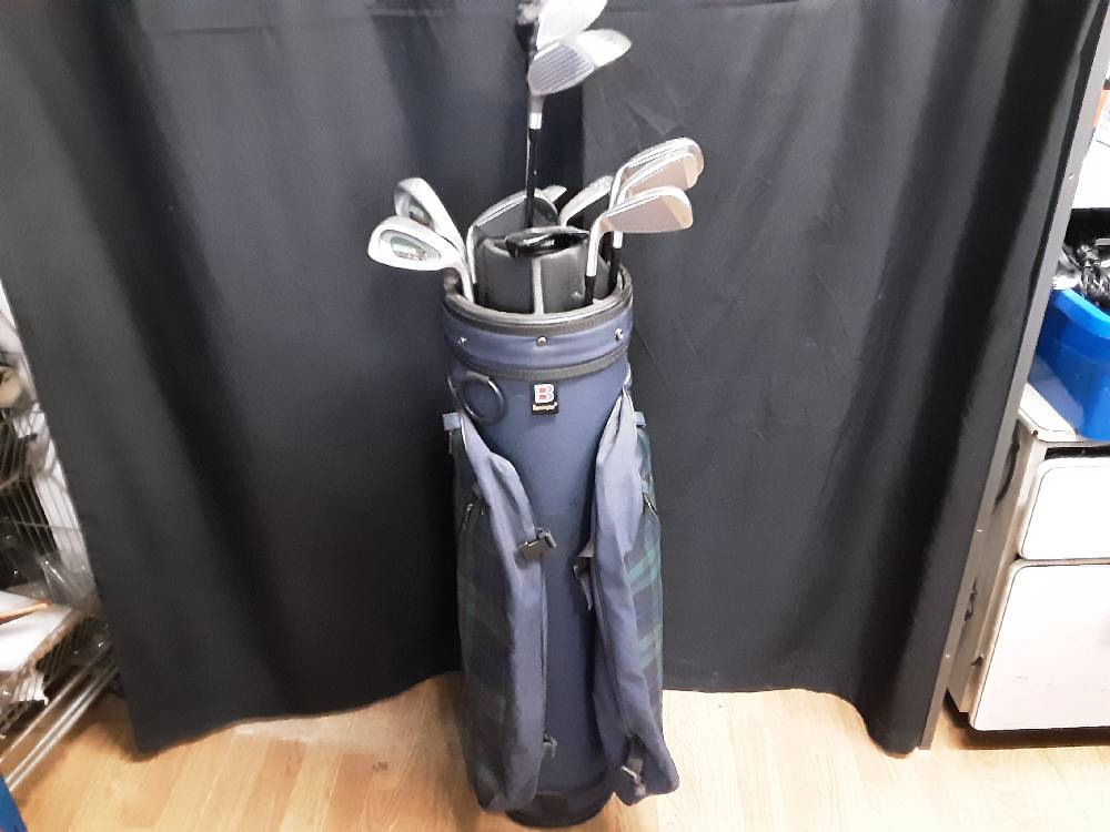 SAC DE GOLF AVEC 10 CLUBS