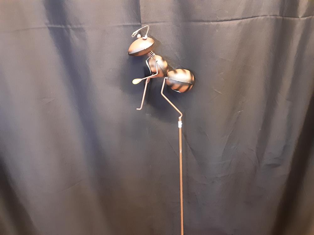 MOBILE METAL D'EXTERIEUR FOURMI (HX-145)