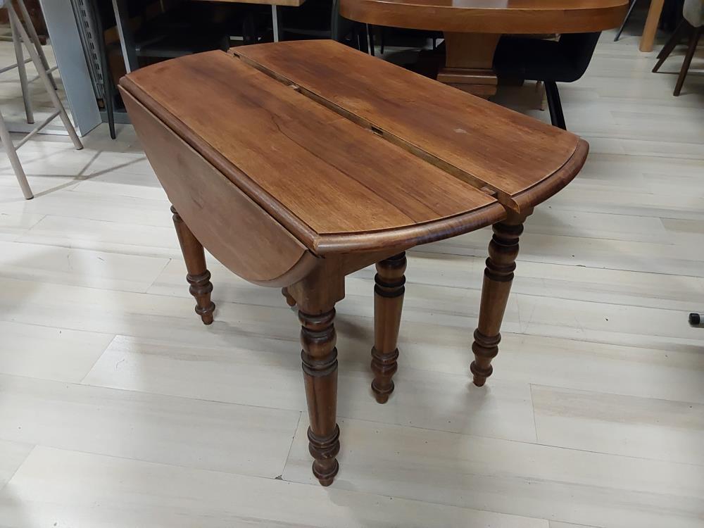 TABLE À RABATS EN NOYER + 4 ALLONGES DE 30CM EN BOIS