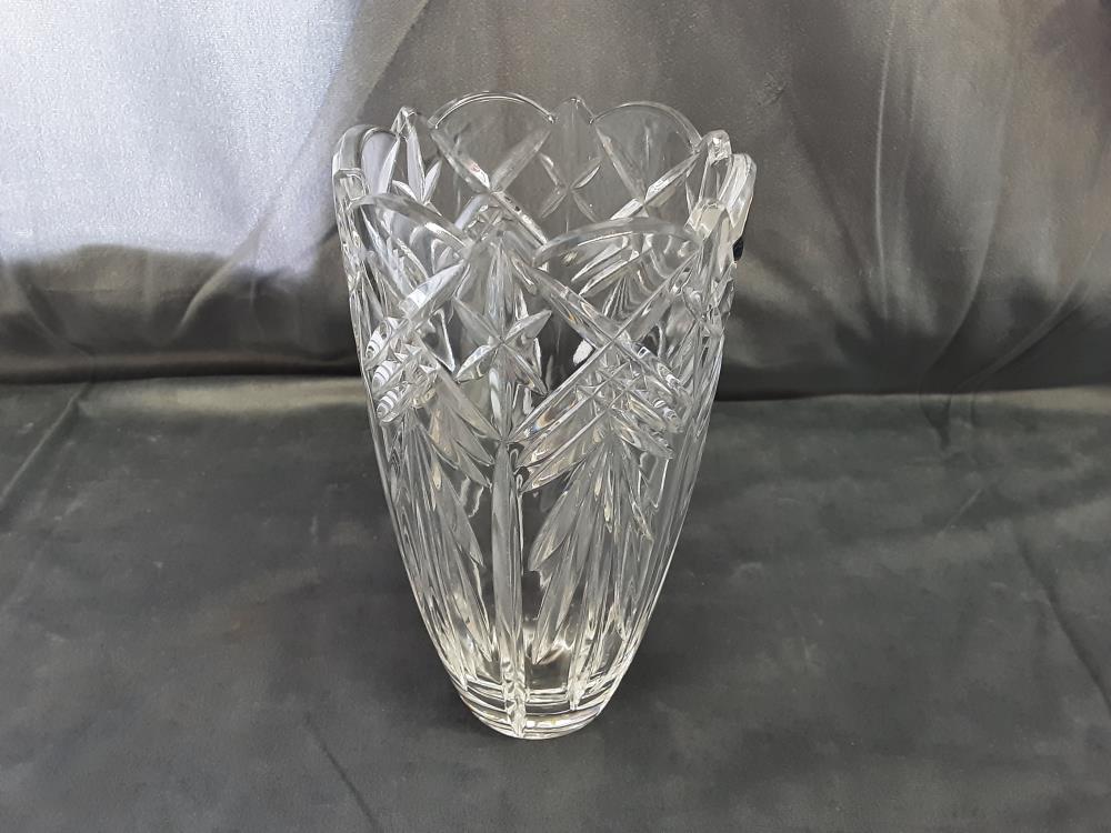 VASE LONG EN VERRE