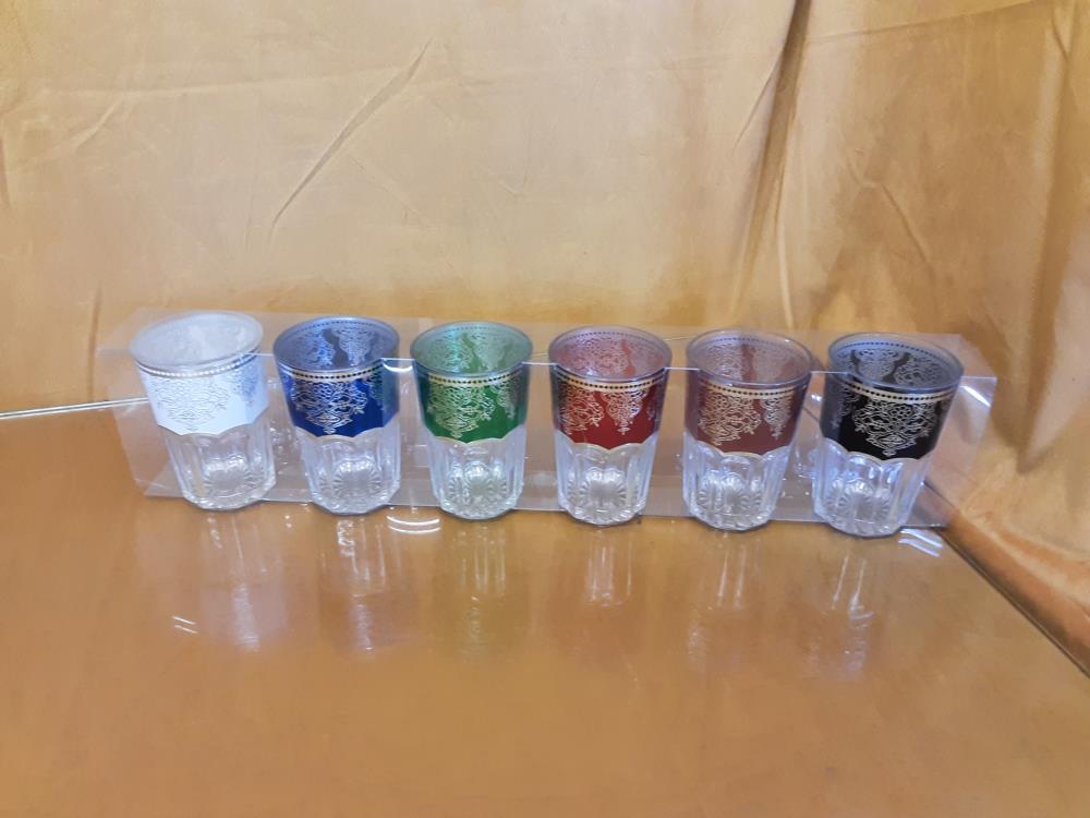 LOT DE 6 VERRES A THÉ MULTICOLORE