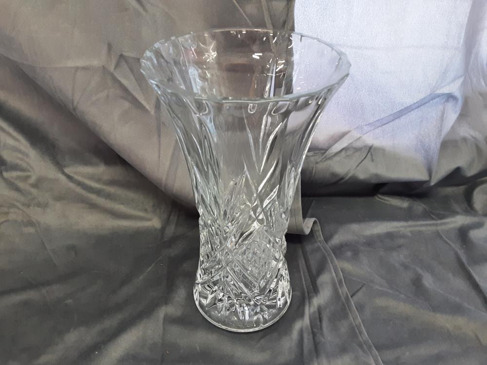 VASE EN CRISTAL H.30CM