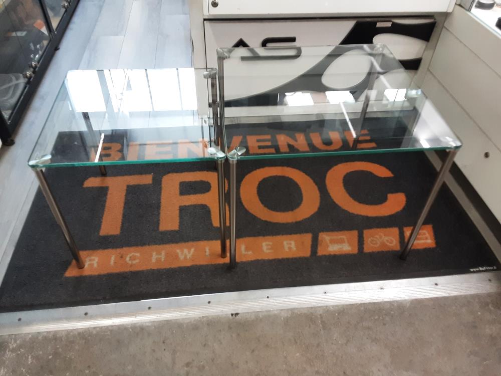 LOT DE 2 TABLES BASSES GIGOGNE PLATEAUX VERRE PIEDS CHROMES